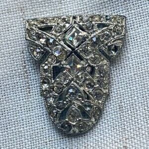 Vintage Art Deco Fur Clip Rhinestone Shield Brooch 1930s–40s